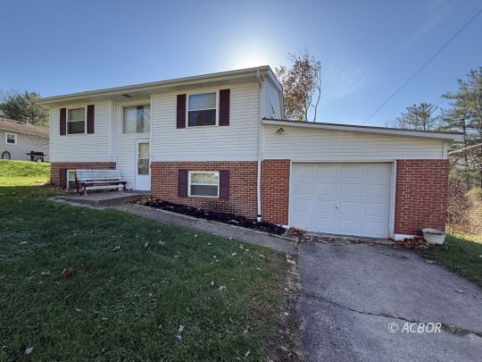 17 Andover Rd, Athens, OH 45701 - photo 1