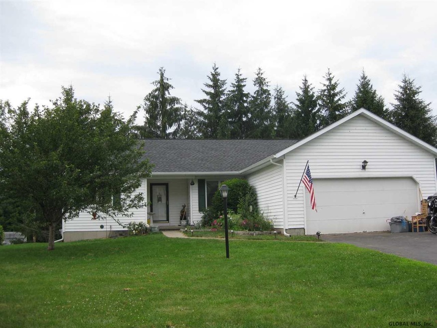 249 Revere Dr, Ballston Spa, NY 12020 - photo 1