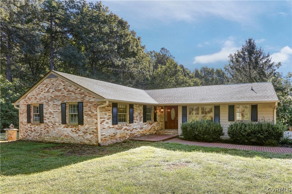 1124 Firehouse Dr, Louisa, VA 23093 - photo 1