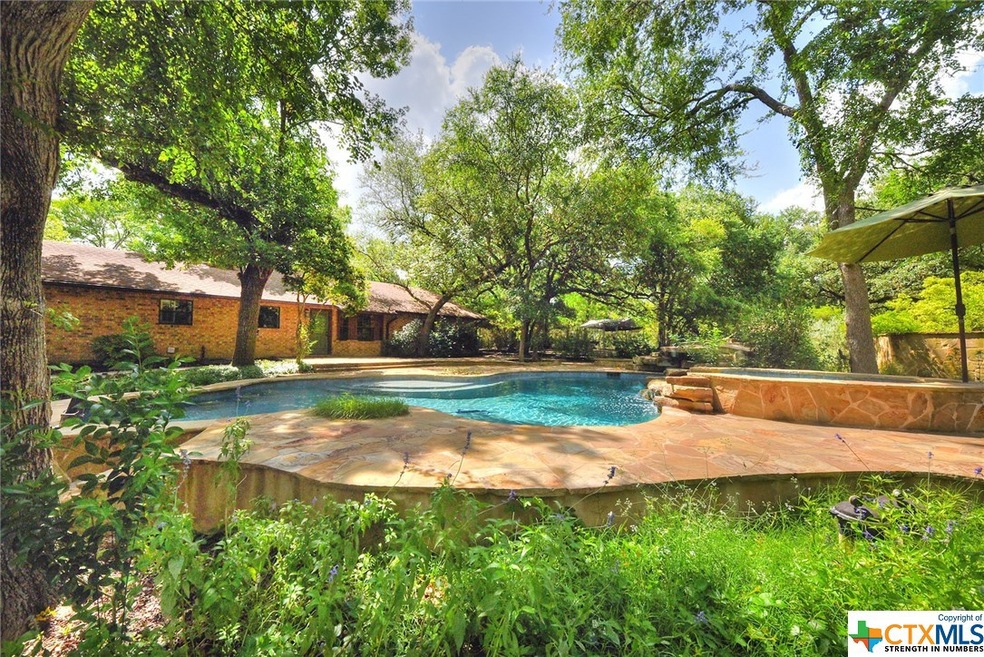 1318 Thousand Oaks Loop, San Marcos, TX 78666 - photo 1