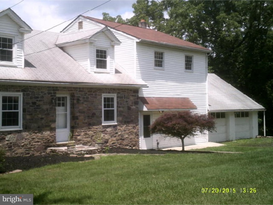 5455 Hoppenville Rd, Green Lane, PA 18054 - photo 1