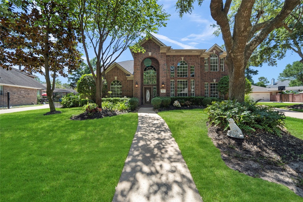 Welcome to 15810 Oak Island Drive in Lakewood Grove!