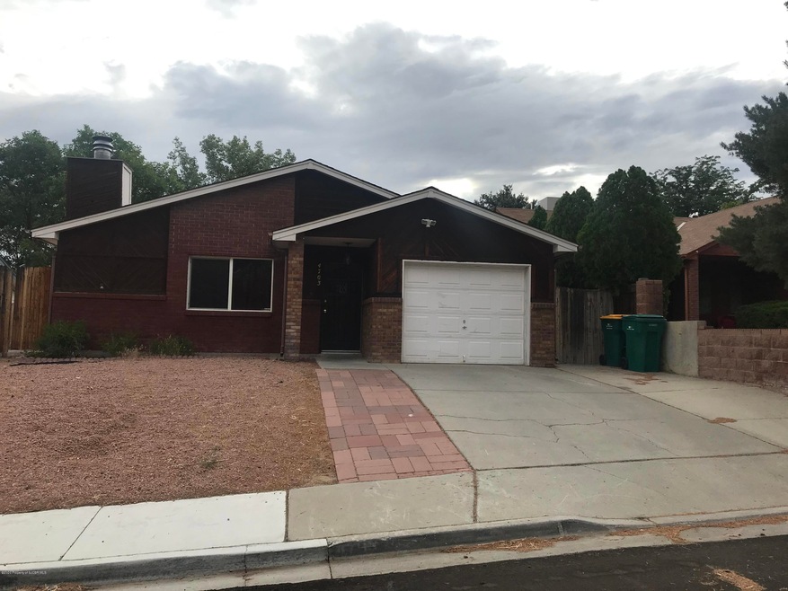 4703 Baltic Ave, Farmington, NM 87402 - photo 1