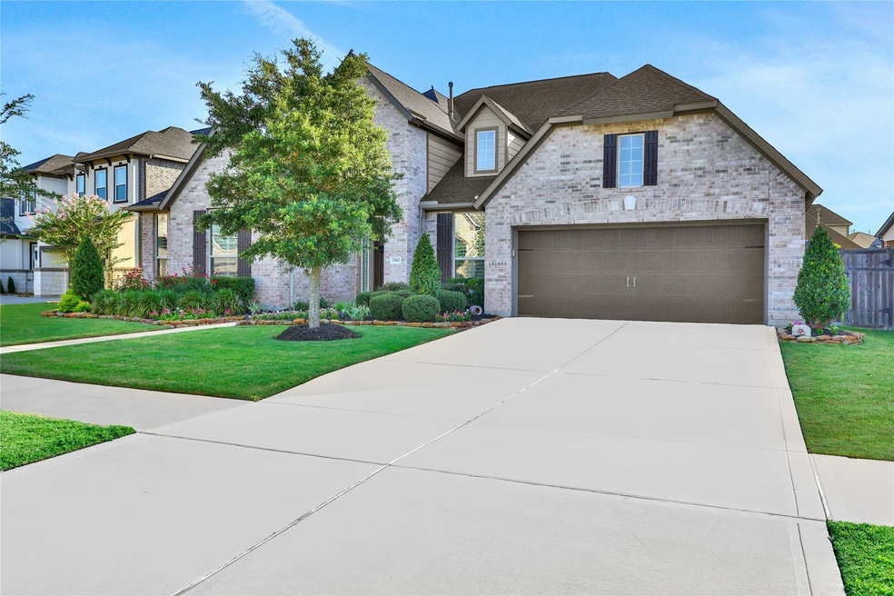 28410 Enchanted Shores Ln, Fulshear, TX 77441 - photo 1