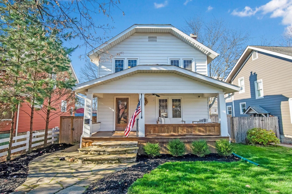 809 S Cassingham
