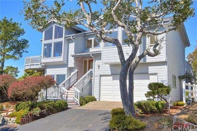 Facing the beautiful ocean, wonderful home on stre