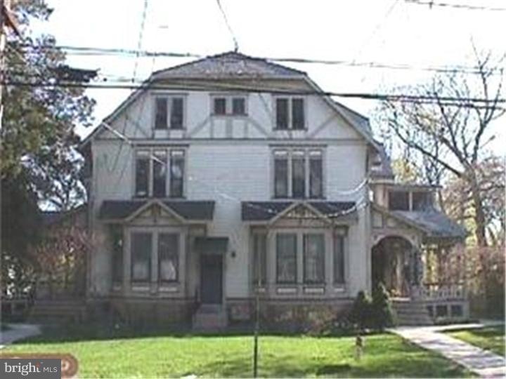 181 Delaware St, Woodbury, NJ 08096 - photo 1