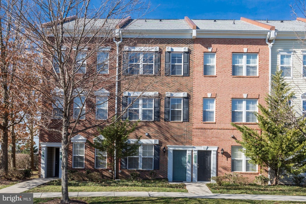 22759 Fountain Grove Square, Ashburn, VA 20148 - photo 1