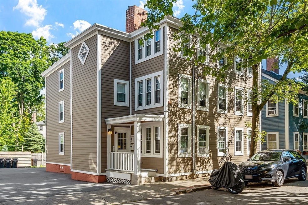 7 Andrew St unit 14, Salem, MA 01970 - photo 1