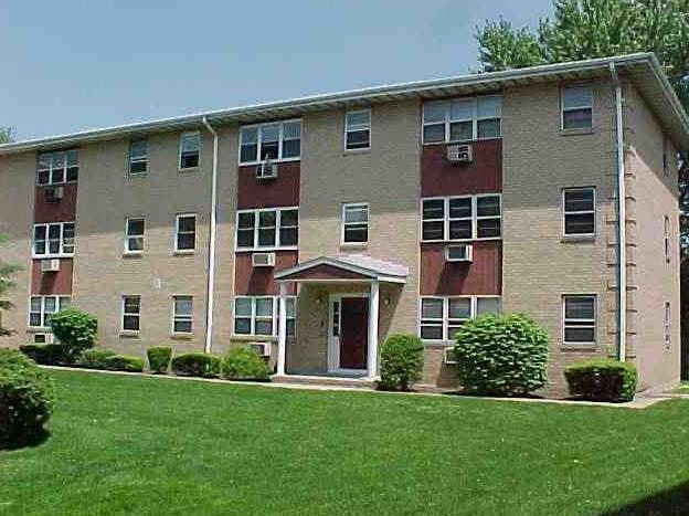2 Radio Ave unit A11, Secaucus, NJ 07094 - photo 1