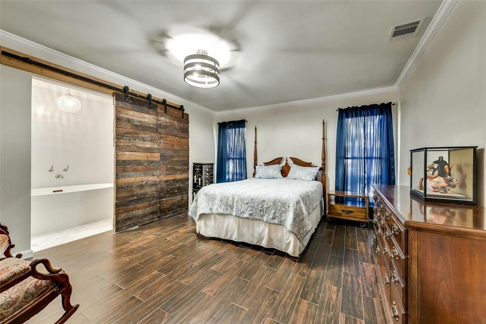 8721 Irongate Dr, North Richland Hills, TX 76182 - photo 1