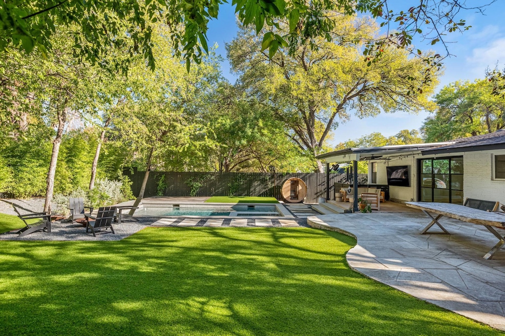 1604 Elmhurst Dr, Austin, TX 78741 - photo 1