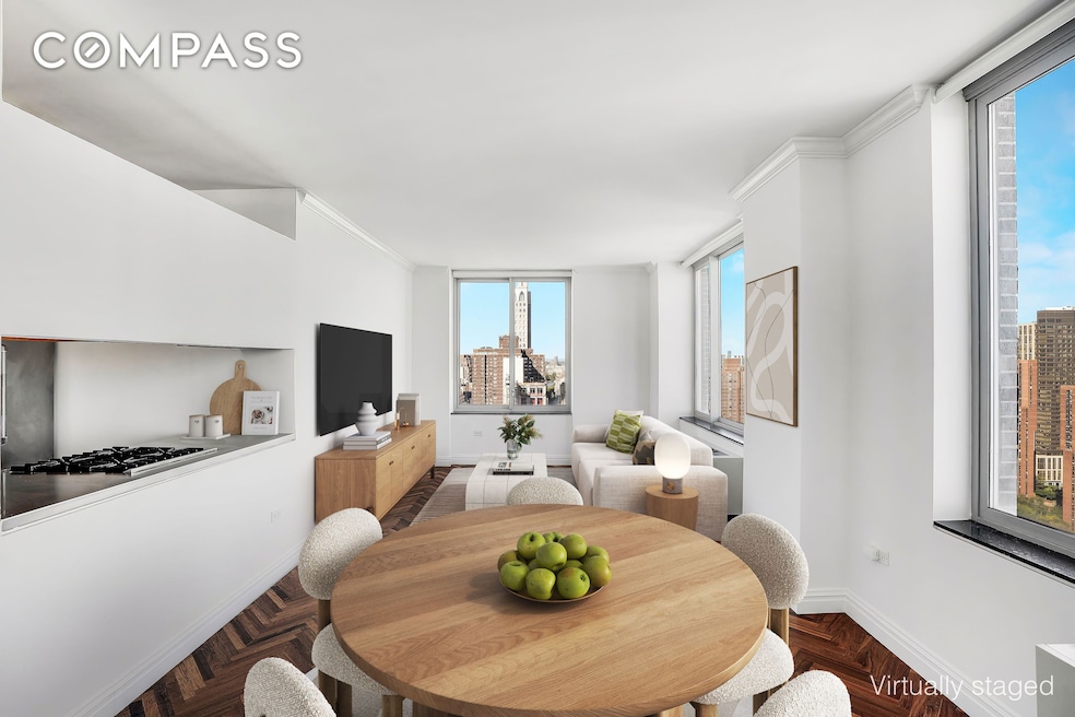 For Sale $2,095,000 • Co-Listing Agent