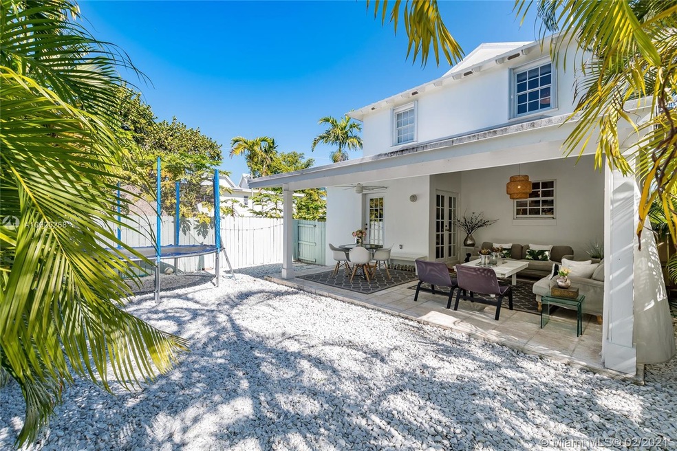 698 Fernwood Rd #B, Key Biscayne, FL 33149 - photo 1