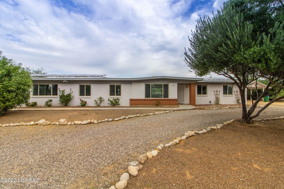 1018 W Placita Camillia, Tucson, AZ 85704 - photo 1