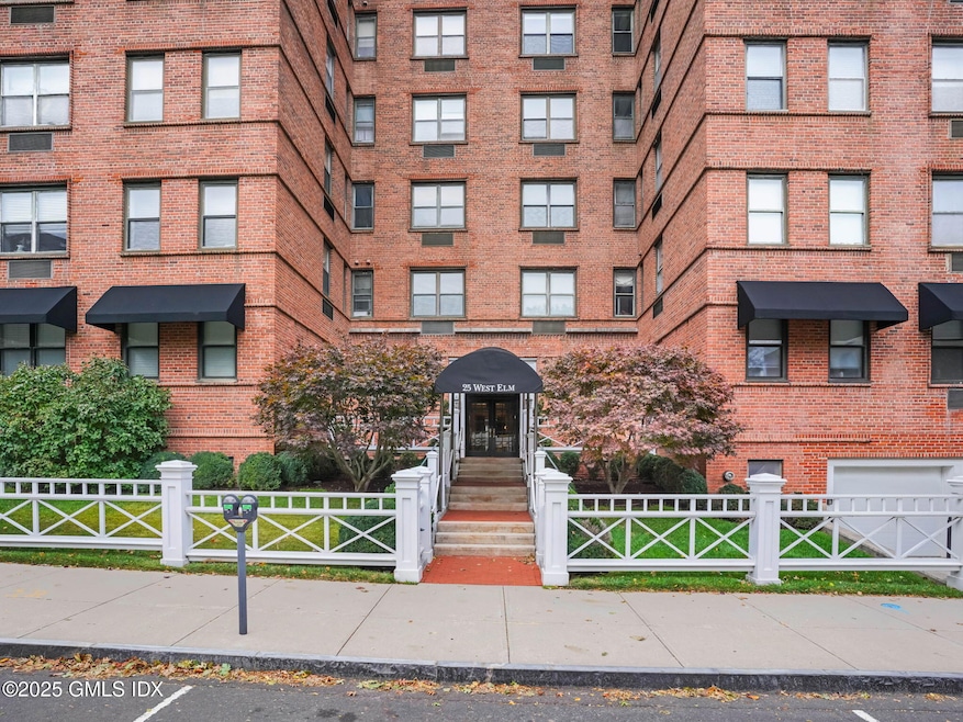 30-web-or-mls-25-w-elm-st-unit-32