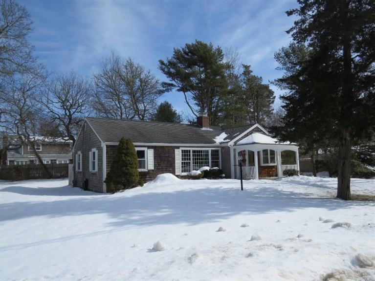 34 Seabury Ln, Centerville, MA 02632 - photo 1