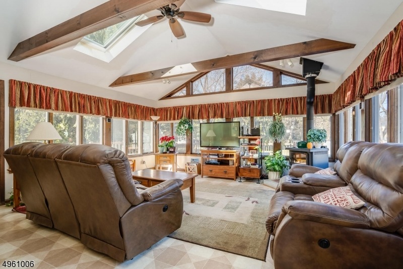 15 Grandview Cir, Flemington, NJ 08822 - photo 1