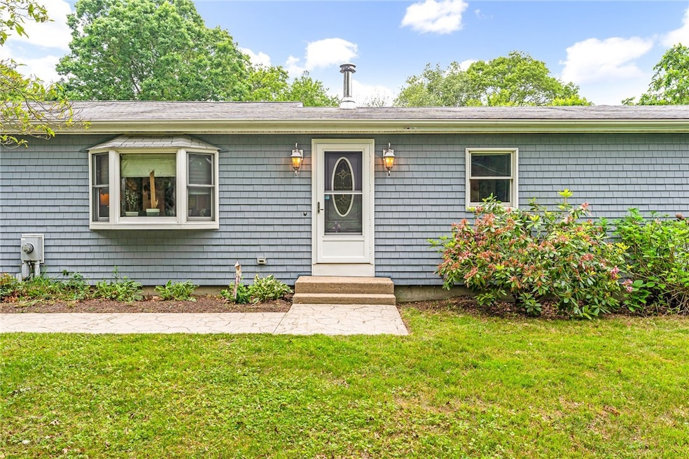 25 Dinonsie Way, Wakefield, RI 02879 - photo 1