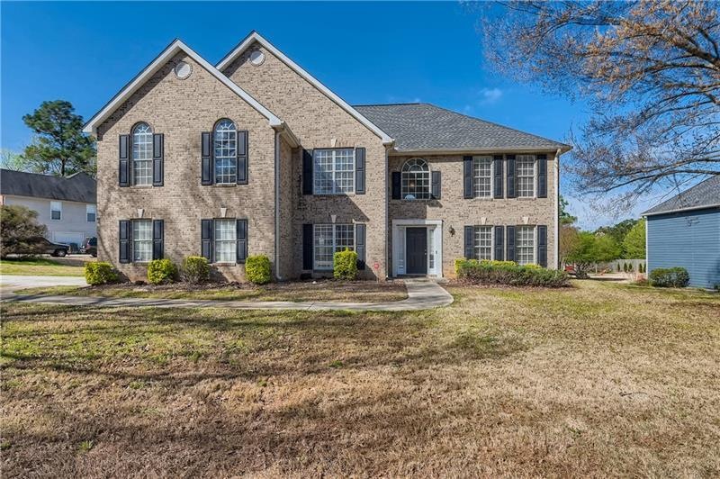 3055 Springfair Trott, Lithonia, GA 30038 - photo 1