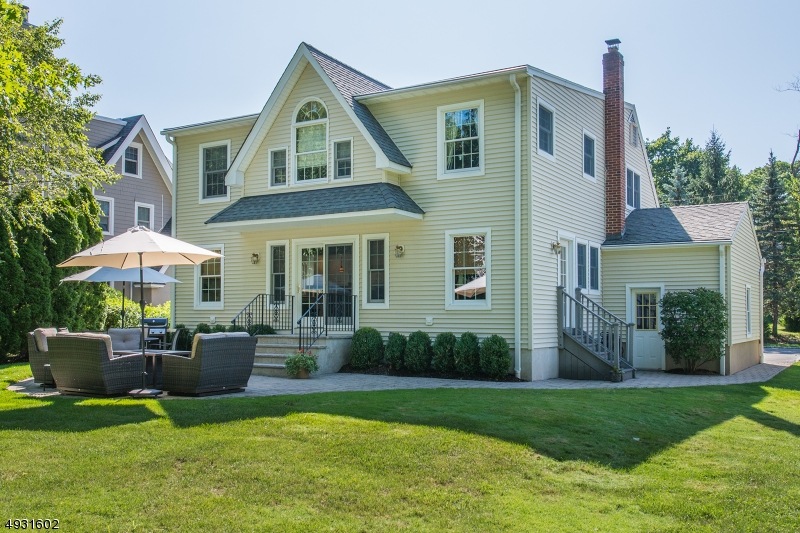 14 Winding Way, Verona, NJ 07044 - photo 1