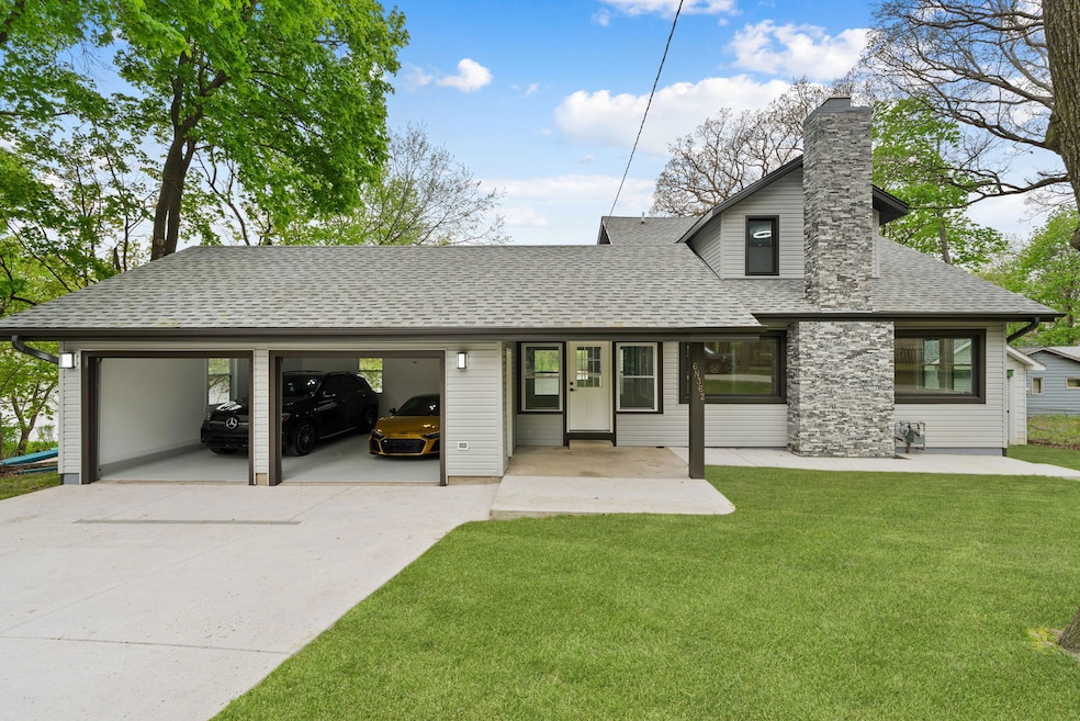 6N362 Riverside Dr, Saint Charles, IL 60174 - photo 1