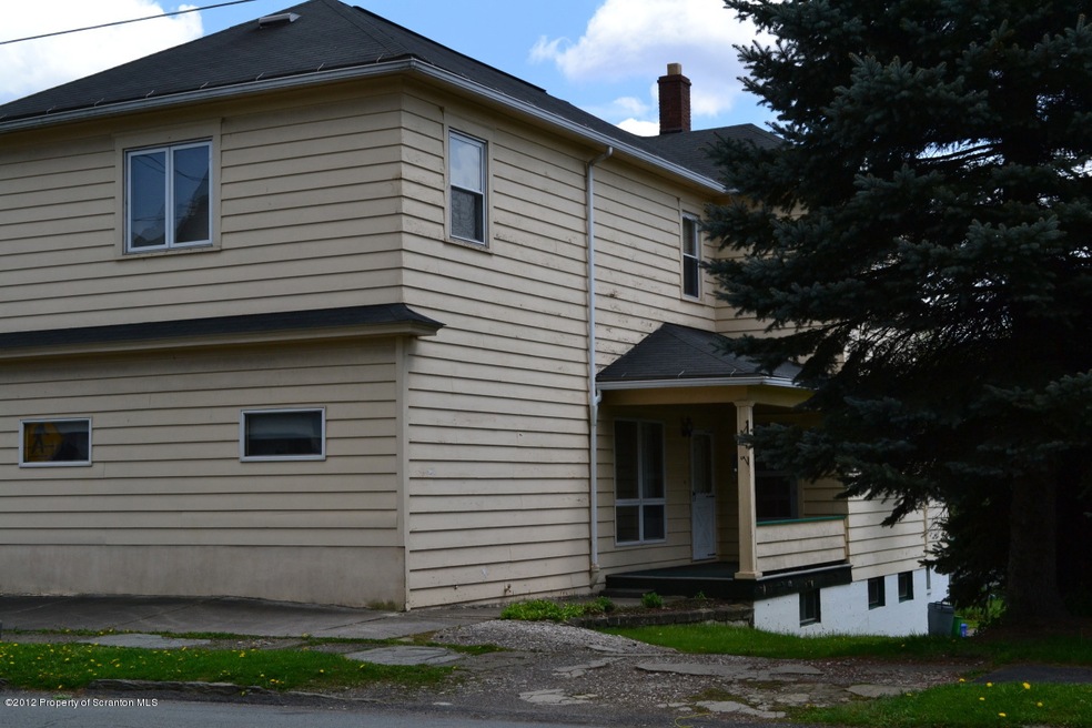 285 S Main St, Blakely, PA 18452 - photo 1