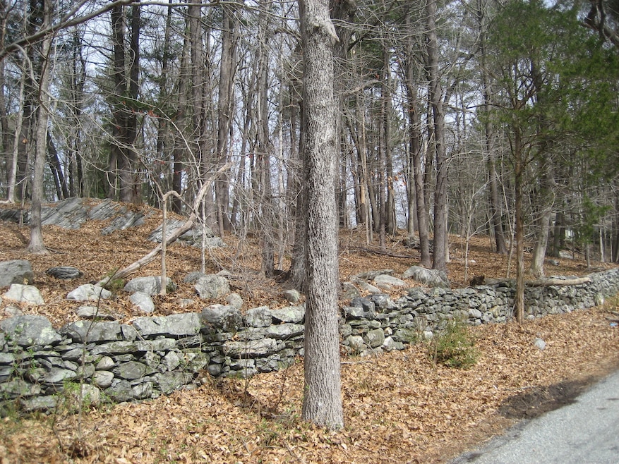 18 Reservoir Rd, Norwich, CT 06360 - photo 1