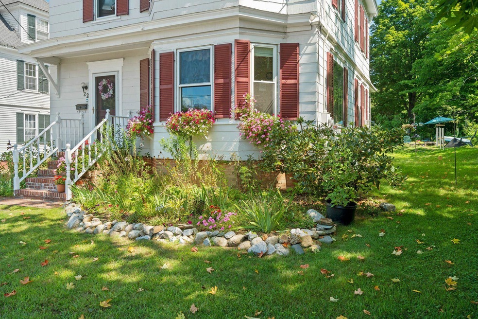 22 Summer St, Northfield, NH 03276 - photo 1