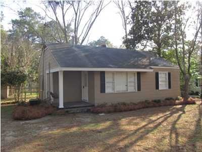 1402 10th Ave, Albany, GA 31707 - photo 1