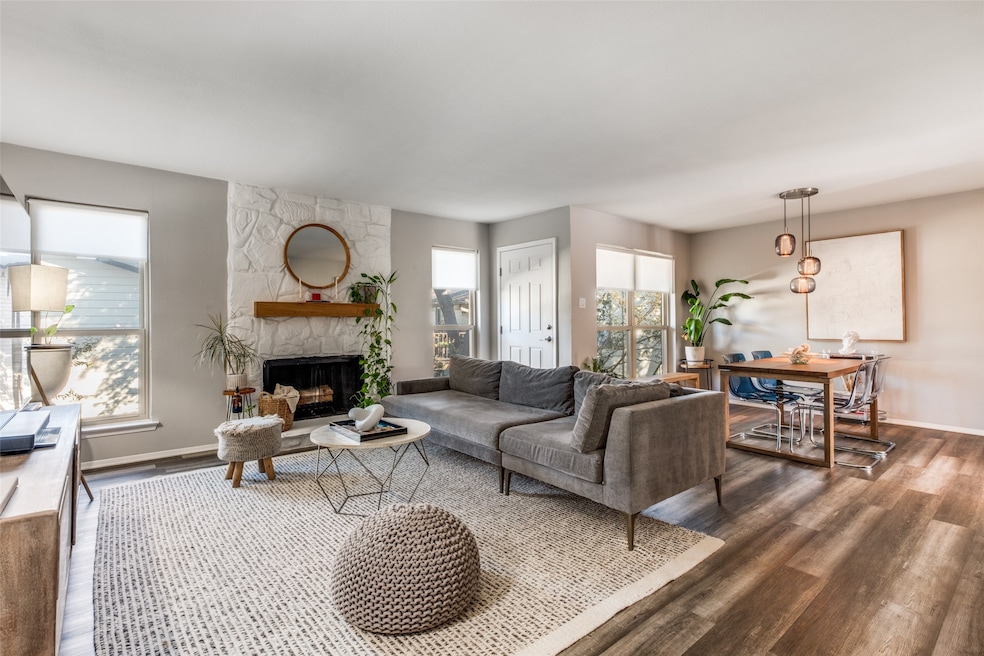 10650 Steppington Dr unit 212, Dallas, TX 75230 - photo 1