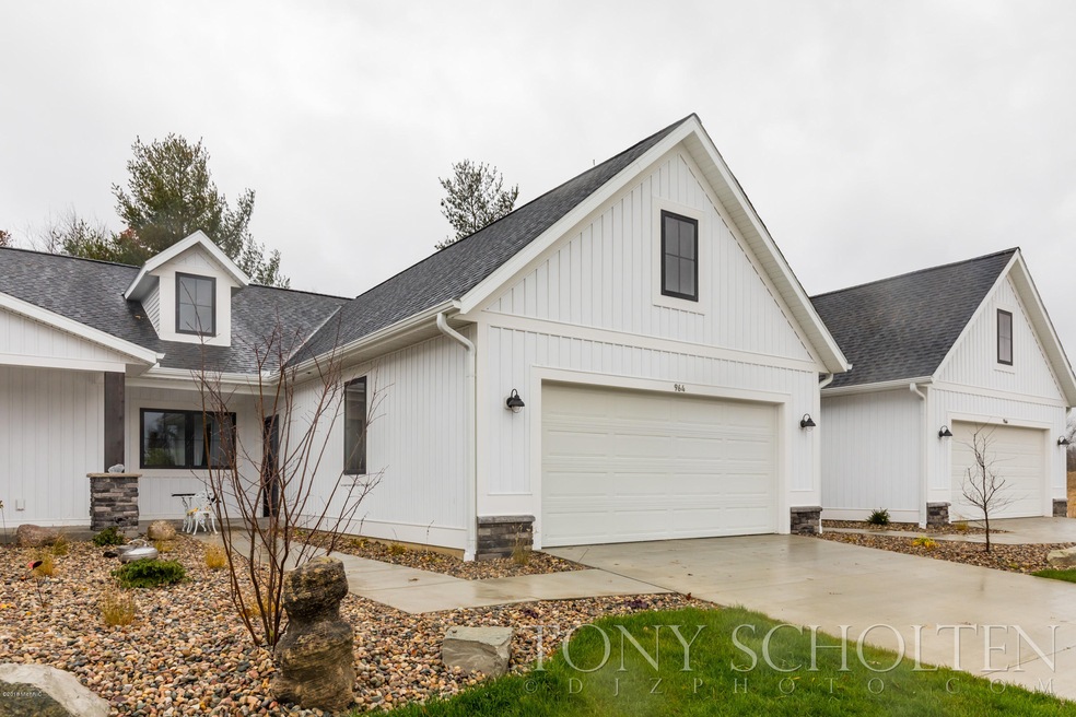964 Harper Woods-17