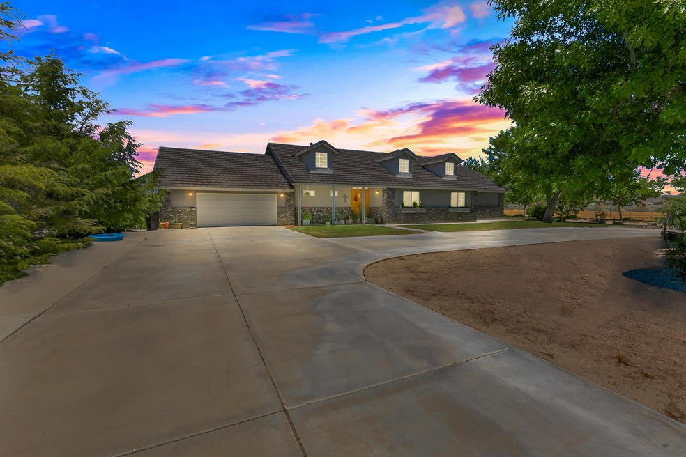 5653 Willow Ave, Rosamond, CA 93560 - photo 1