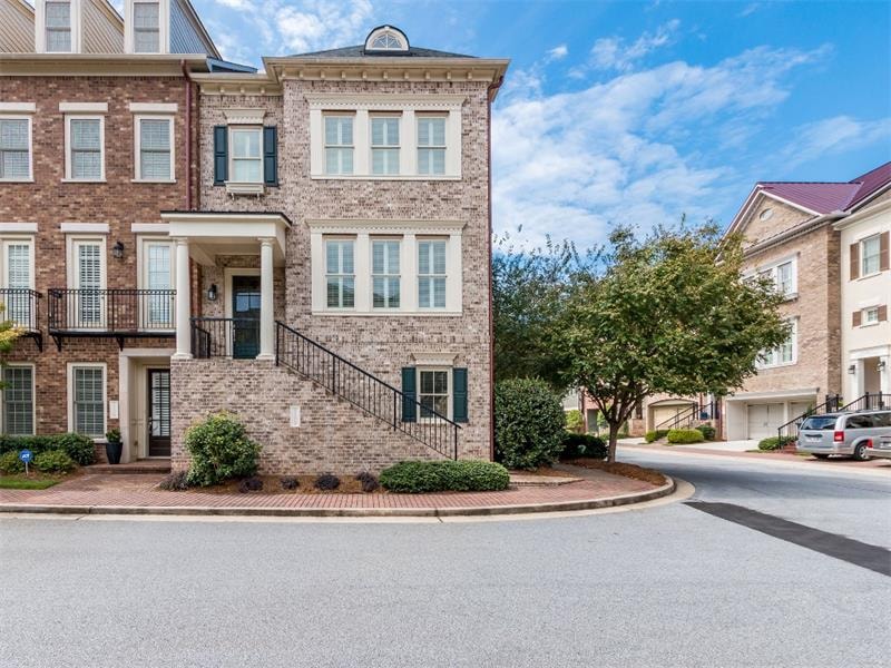 Beautiful 4 Story End Unit Townhome in Sought Afte