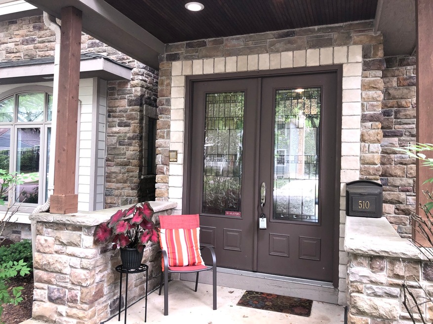 510 E 8th Ave, Naperville, IL 60563 - photo 1