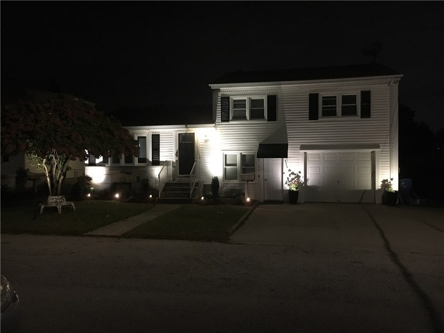 107 Rhode Island St, Cranston, RI 02920 - photo 1