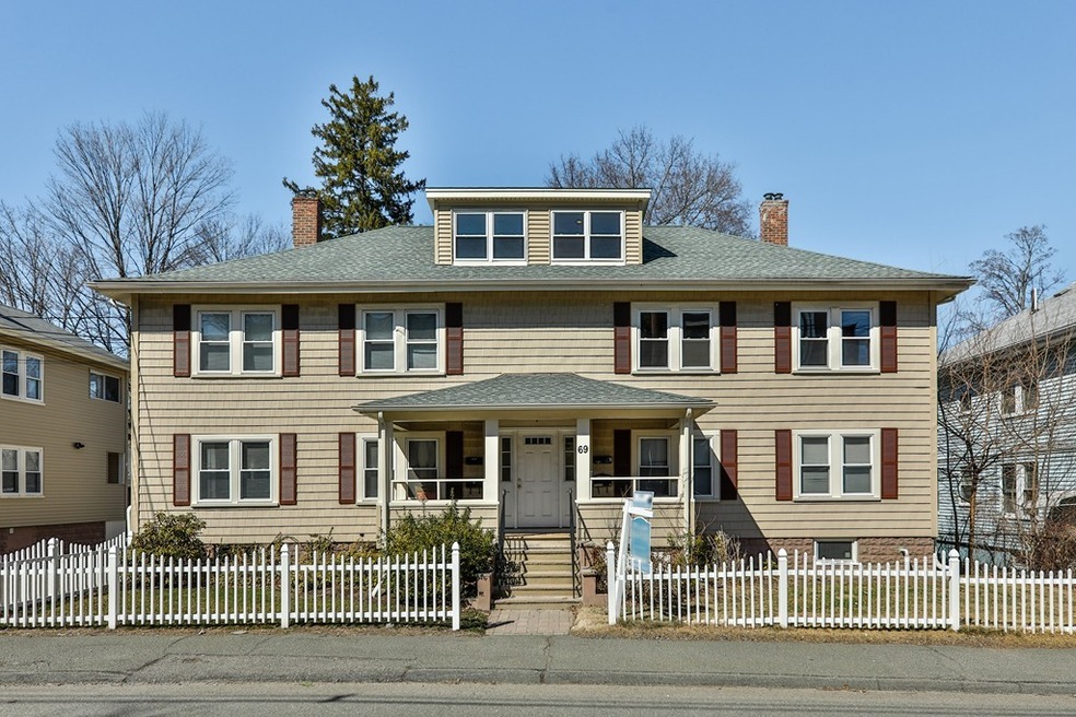 69 Highland St unit 4, Waltham, MA 02453 - photo 1