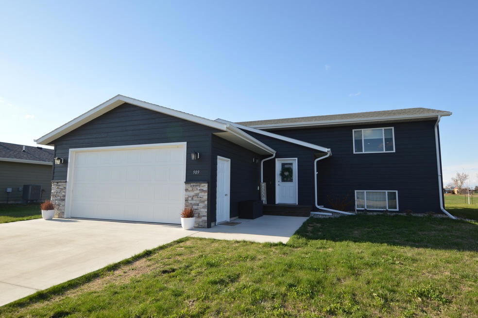 Sold $275,000