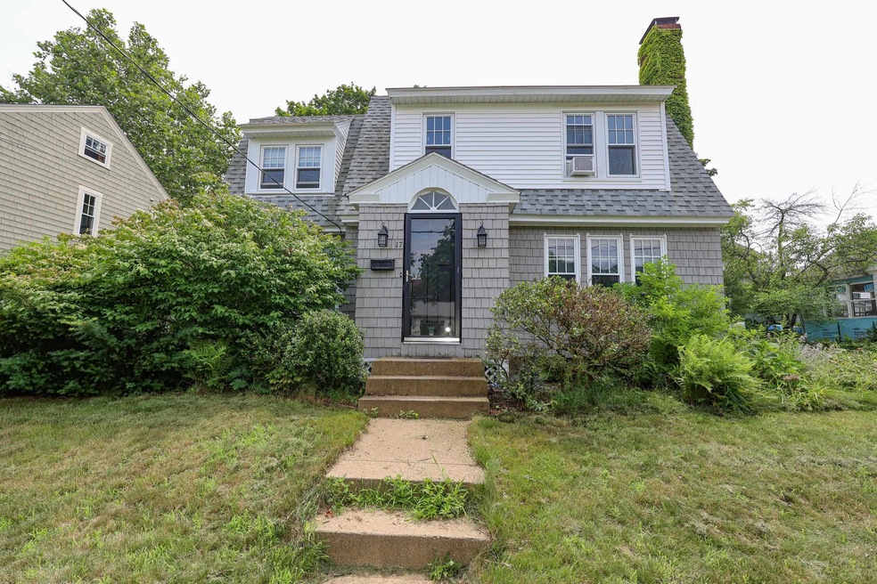 17 Beacon St, Concord, NH 03301 - photo 1