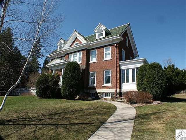 3035 E 2nd St, Duluth, MN 55812 - photo 1