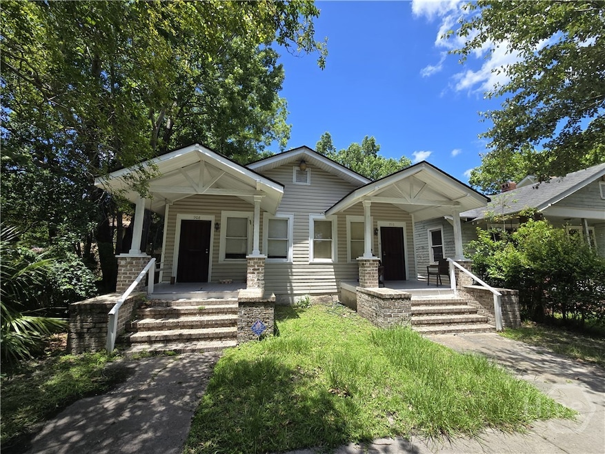 808-810 E. 34th St.