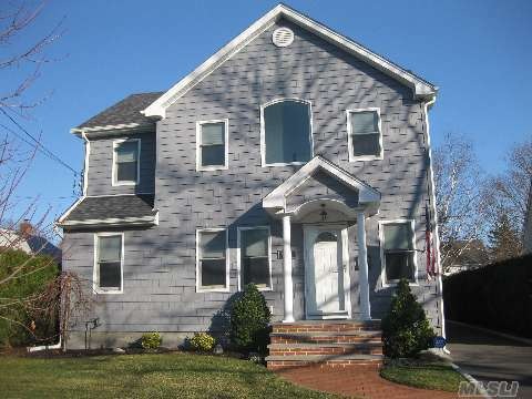 247 Campbell Ave, Williston Park, NY 11596 - photo 1