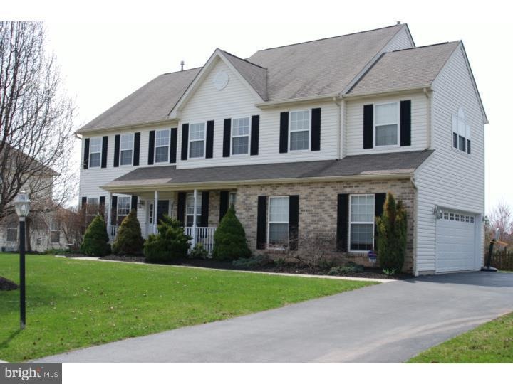 302 Aftons Cir, Spring City, PA 19475 - photo 1