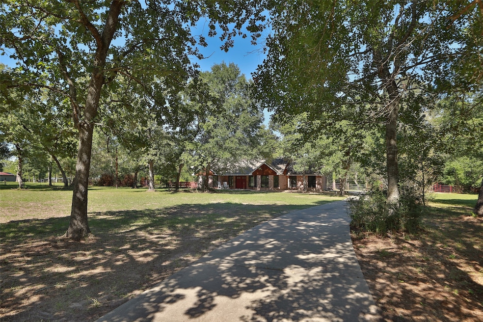 219 Tall Pines Dr, Magnolia, TX 77354 - photo 1