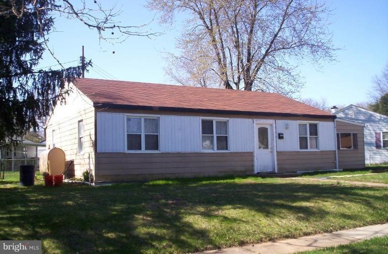 1607 Manning Rd, Glen Burnie, MD 21061 - photo 1