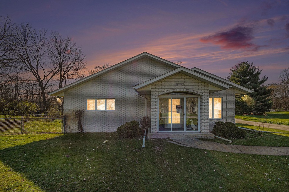 54733 Pear Rd, South Bend, IN 46628 - photo 1