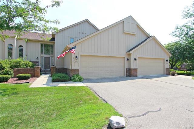 Laurel Park Dr Front.jpg