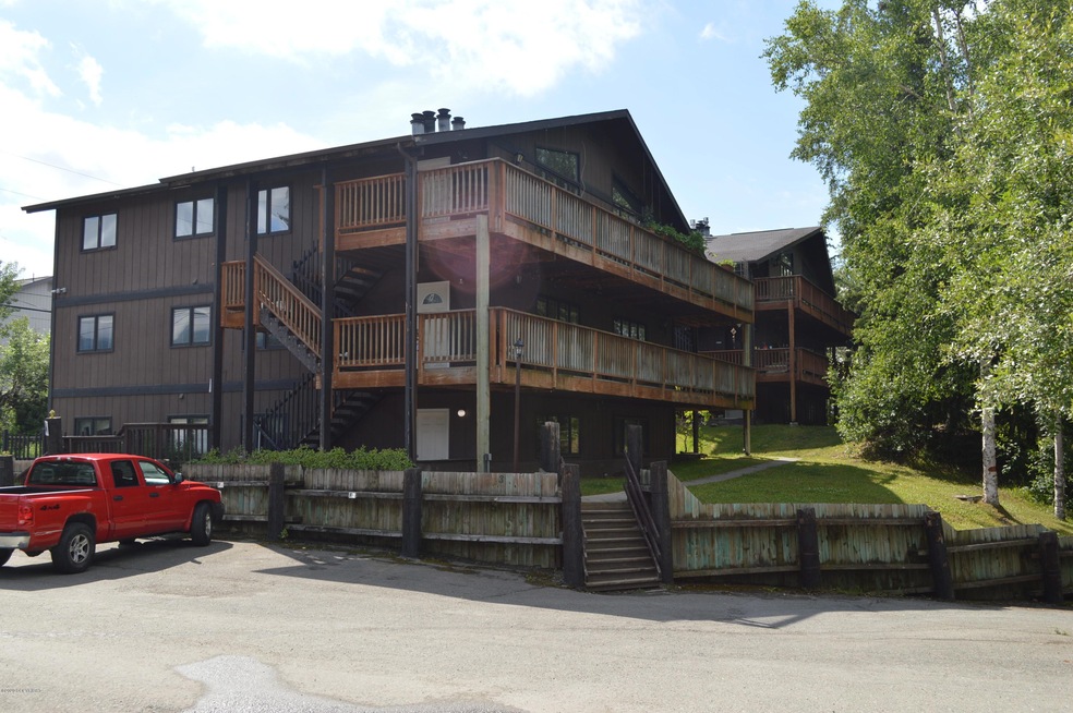 8516 Boundary Ave.