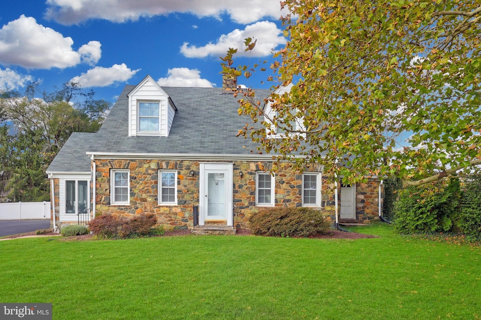 141 S Nursery Ave, Purcellville, VA 20132 - photo 1