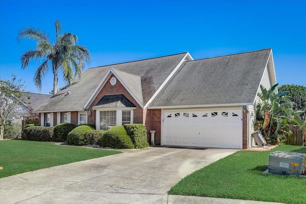 3910 77th Place E, Sarasota, FL 34243 - photo 1